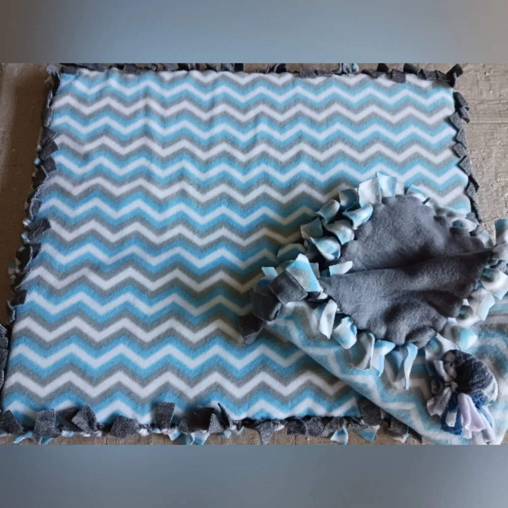 Cat beds and throws